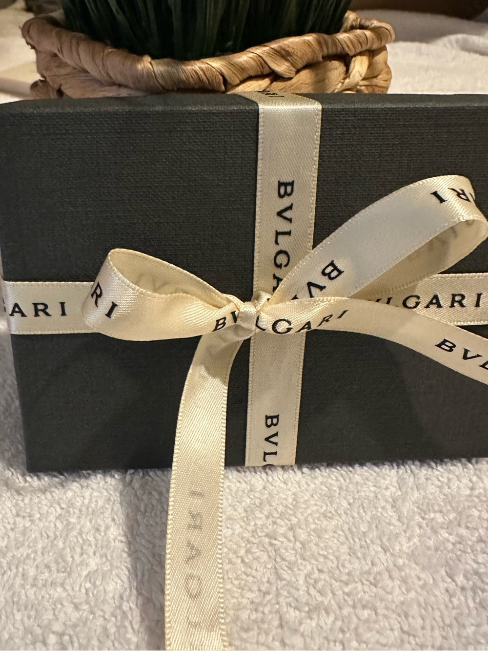 Bvlgari Black Grain Leather 3-Key Holder Case w/ Box Papers & Ribbon Auth